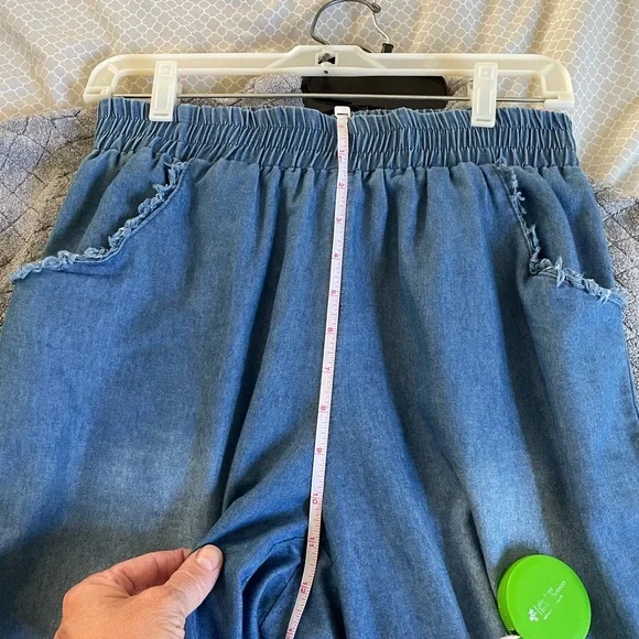 Blue Wide-Leg Women Chambray Cotton Light Weight Cropped Pants - Picture 9 of 10